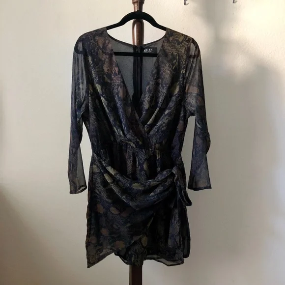 chinese dress ladies LAY IT LOW LACE MAXI DRESS  AKIRA
